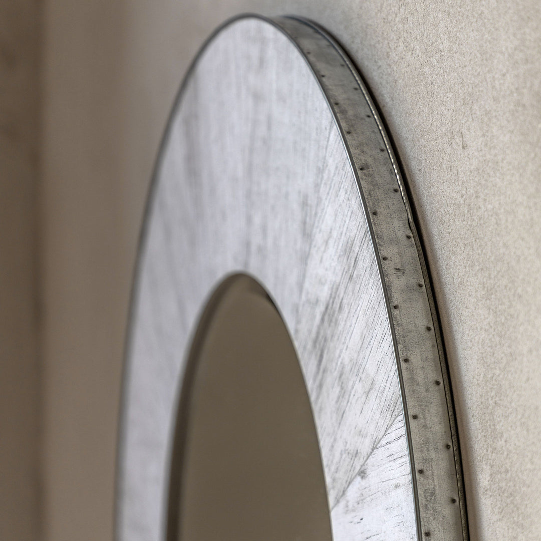 Hackney Round Mirror - TheArtistsQuarter