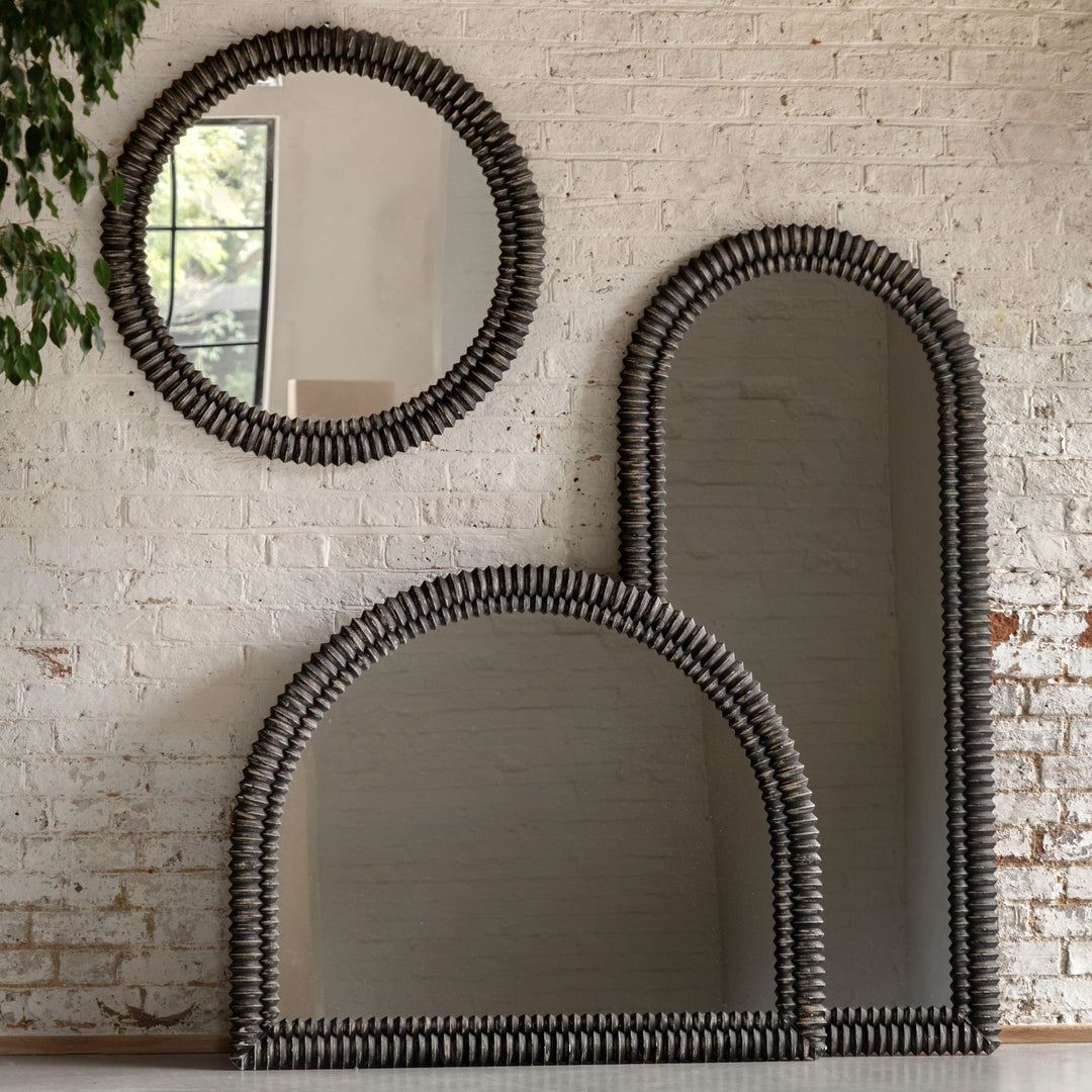 Pimlico Round Mirror - TheArtistsQuarter