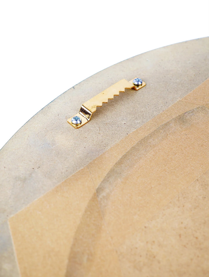 The Giggly Pig - Oxford Round Frame - TheArtistsQuarter