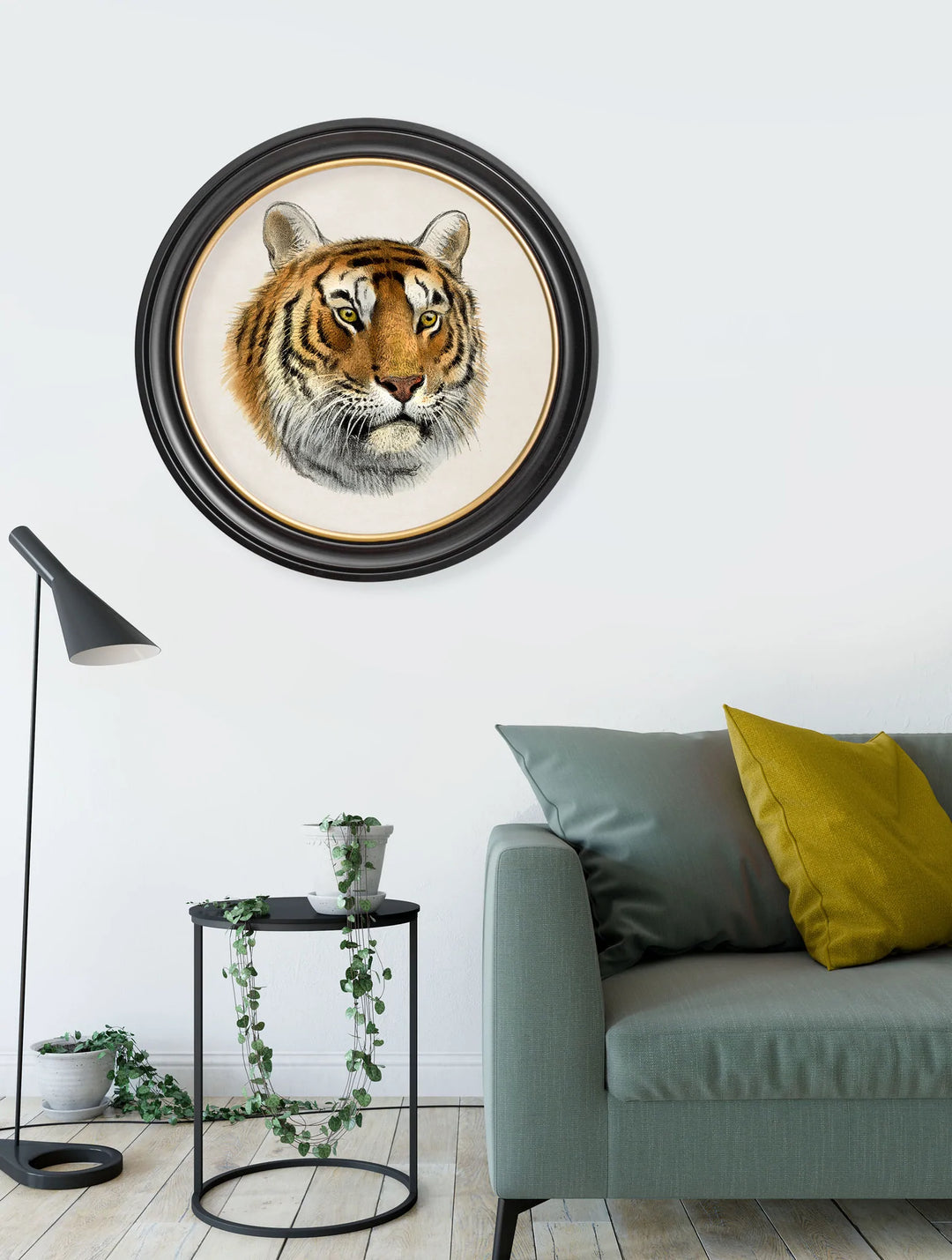 C.1901 Tiger Round Frame - TheArtistsQuarter